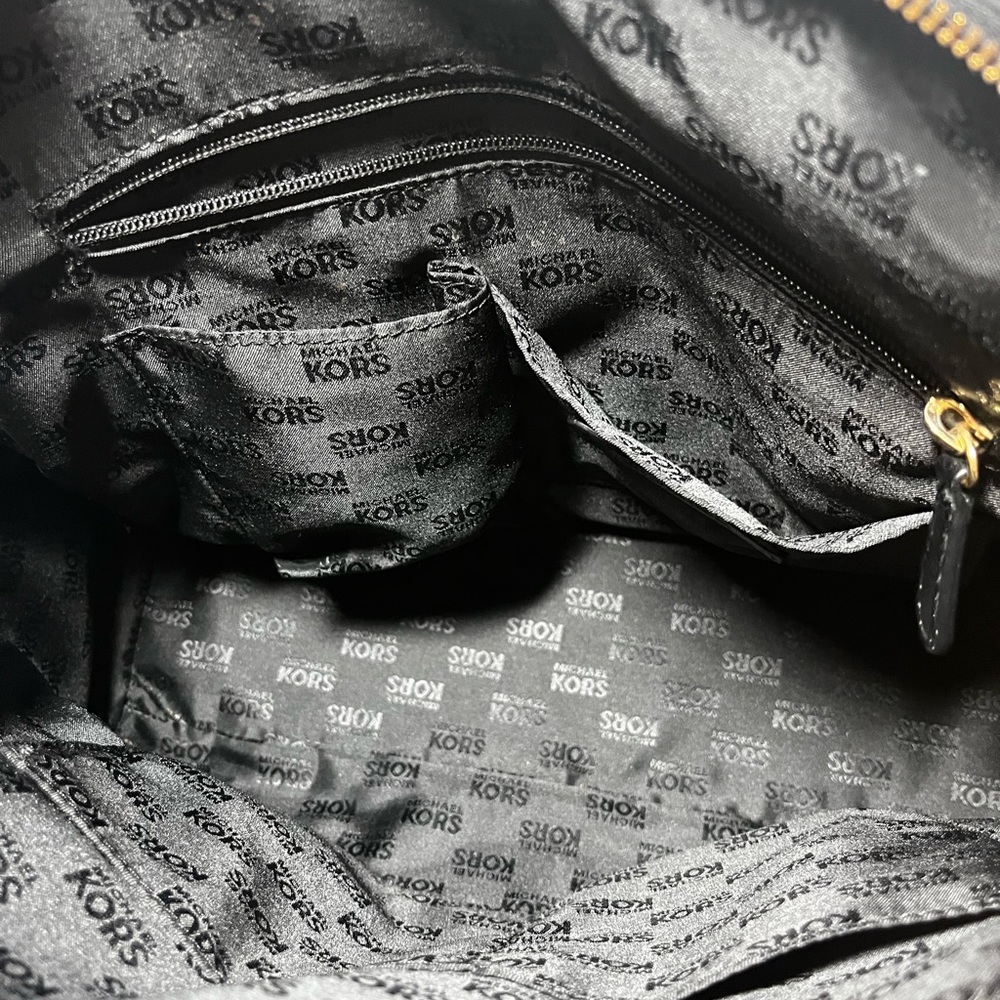 Michael Kors Bedford Legacy Dome Satchel - Picture 6 of 12